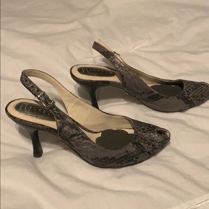 Snake skin heels 6M